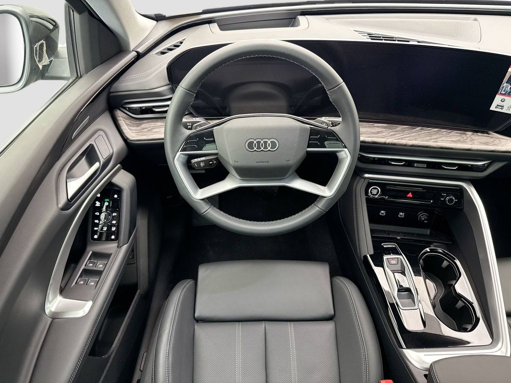 Thumbnail: 2025 Audi Q5 - 11