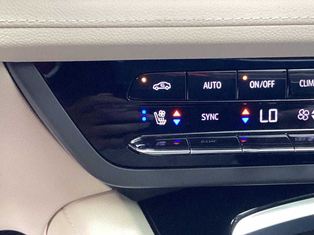 Used 2023 Buick Envision SUV