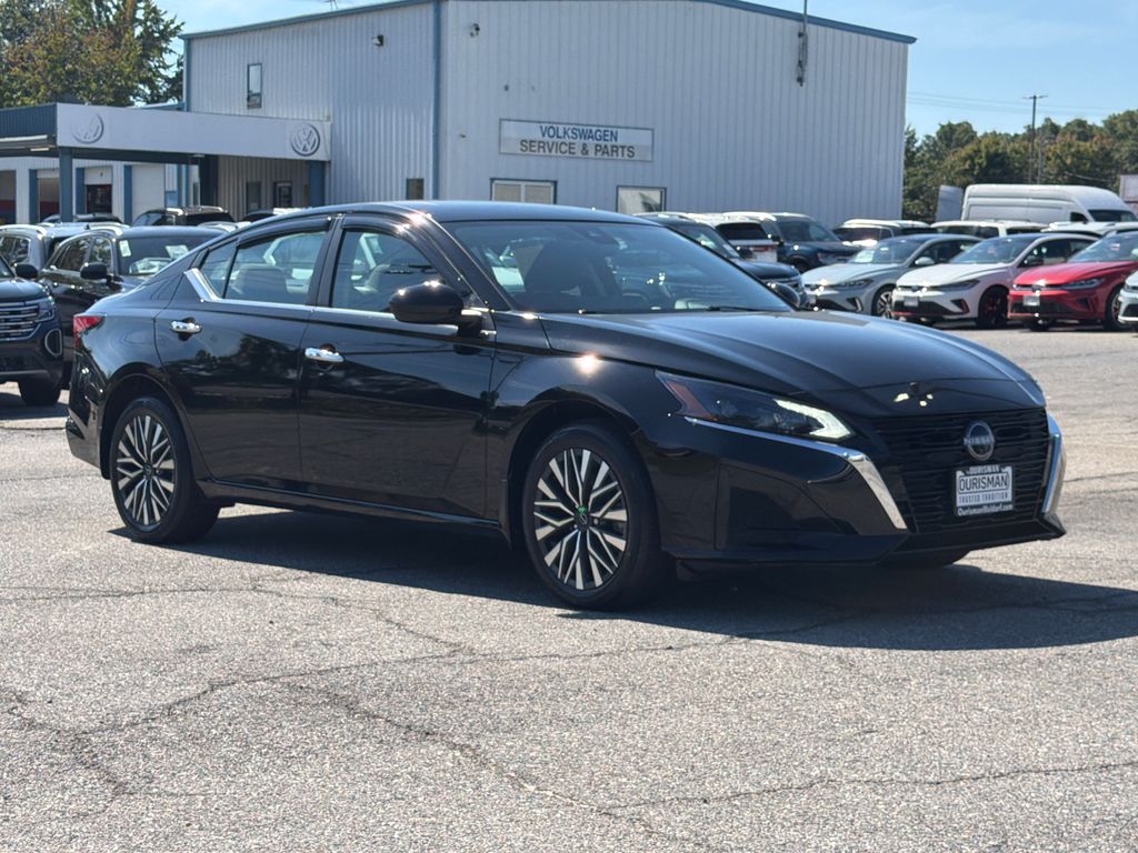 Super Black 2024 Nissan Altima Sedan All-Wheel Drive Continuously Variable Transmission