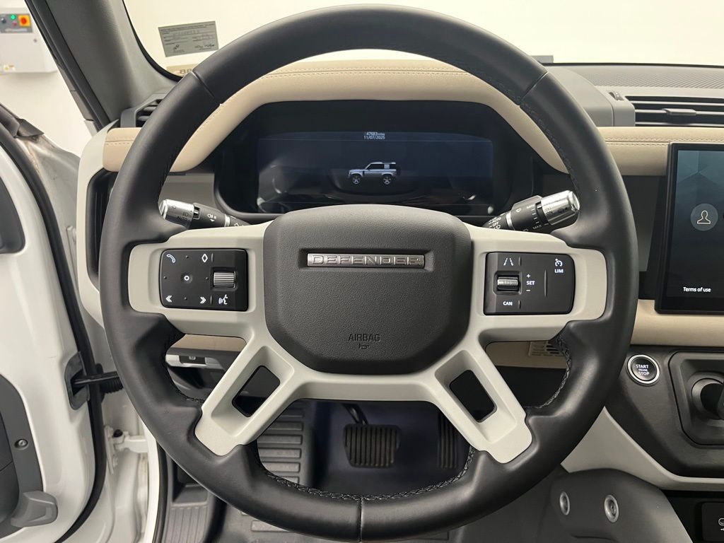 Thumbnail: 2022 Land Rover Defender - 11