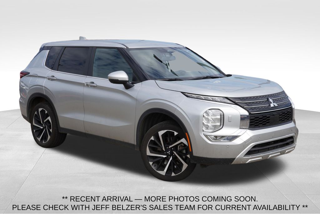 Alloy Silver Metallic 2024 Mitsubishi Outlander SUV / Crossover All-Wheel Drive Continuously Variable Transmission