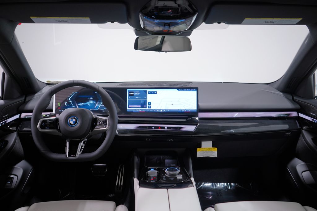 Thumbnail: 2026 BMW i5 - 10