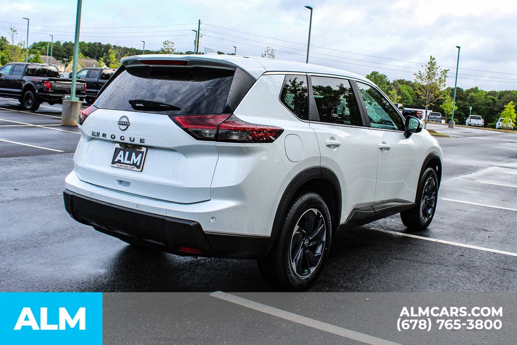 Used 2025 White Nissan SV image 6