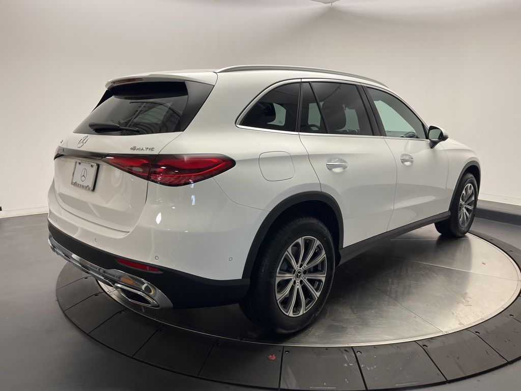 Thumbnail: 2026 Mercedes-Benz GLC - 7