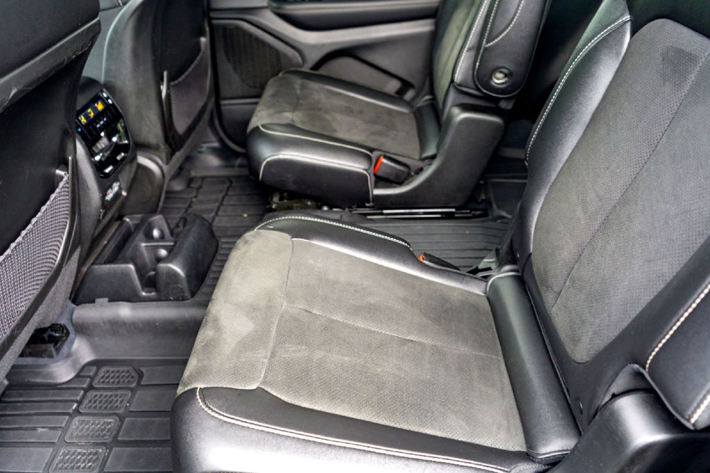 Used Car 2023 Jeep Grand Cherokee L  Altitude For Sale Under $30,000 In Taylor, Texas