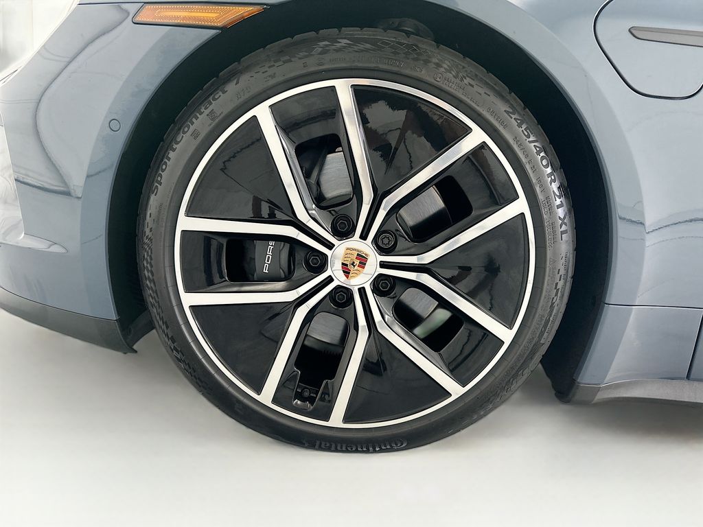 Thumbnail: 2026 Porsche Taycan - 30