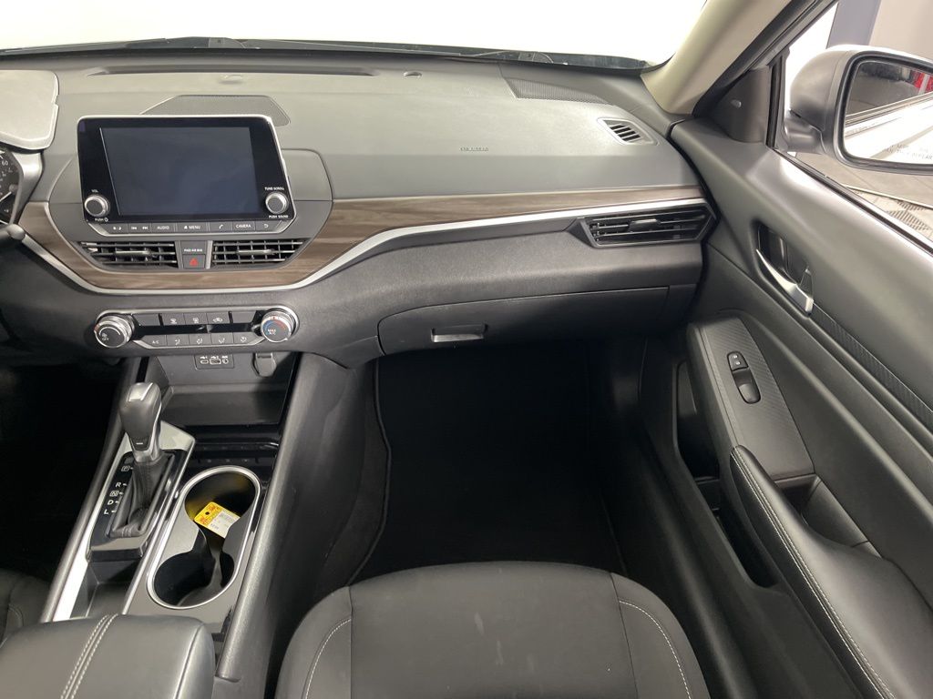 Thumbnail: 2024 Nissan Altima - 17