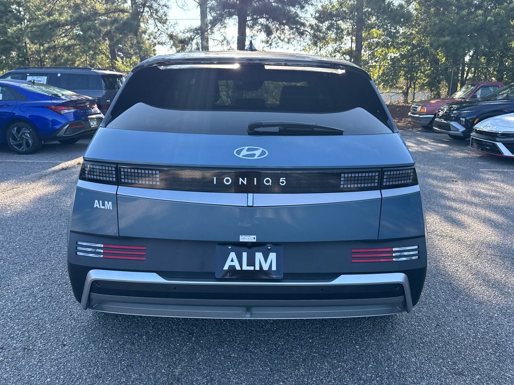 2025 Hyundai Ioniq 5 SE photo 4
