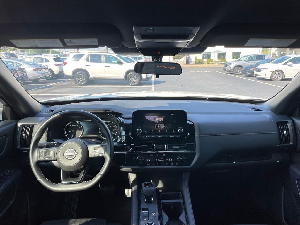 Thumbnail: 2025 Nissan Pathfinder - 10