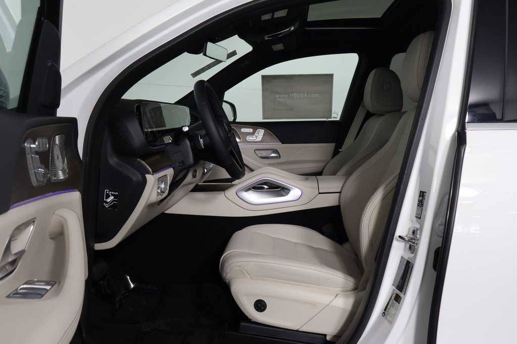 Thumbnail: 2025 Mercedes-Benz GLE - 5