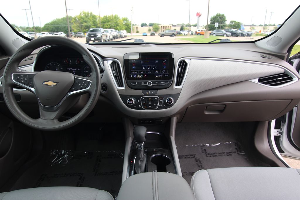 Used 2024 Chevrolet Malibu Sedan