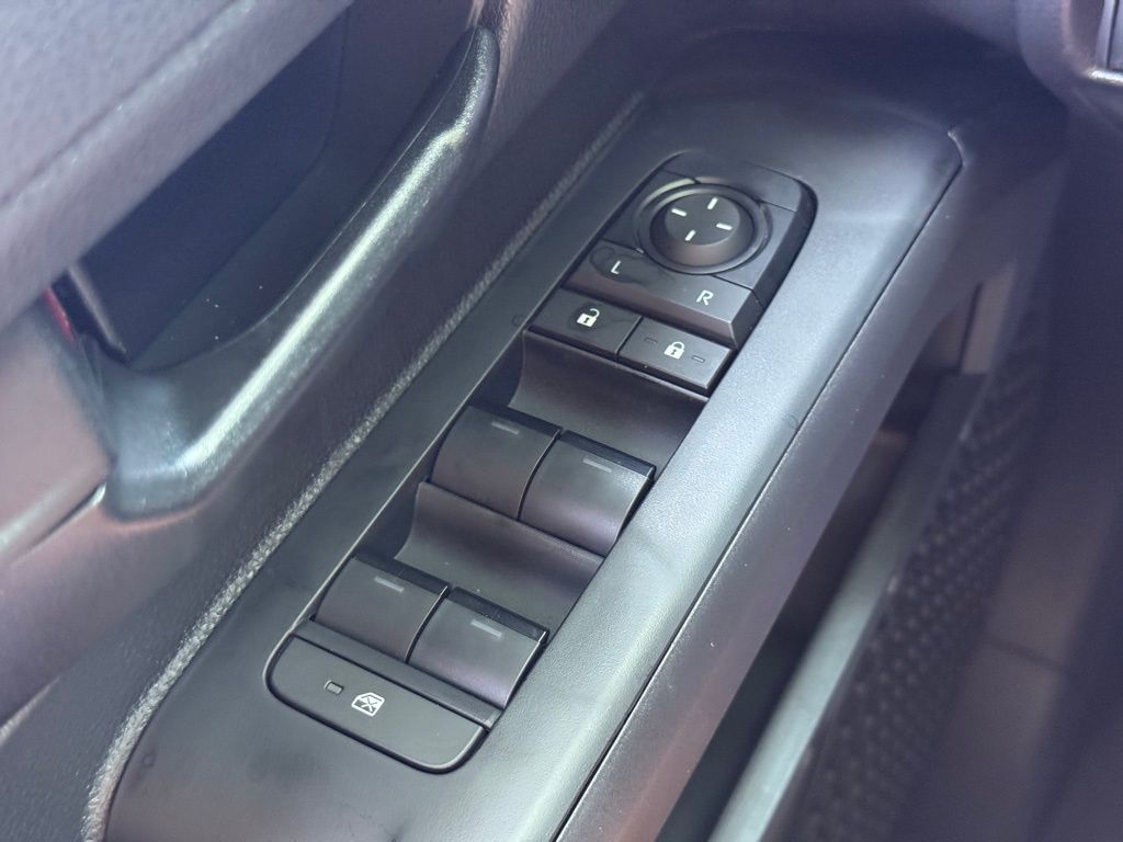 2025 Toyota Tacoma SR5 Double Cab photo 14