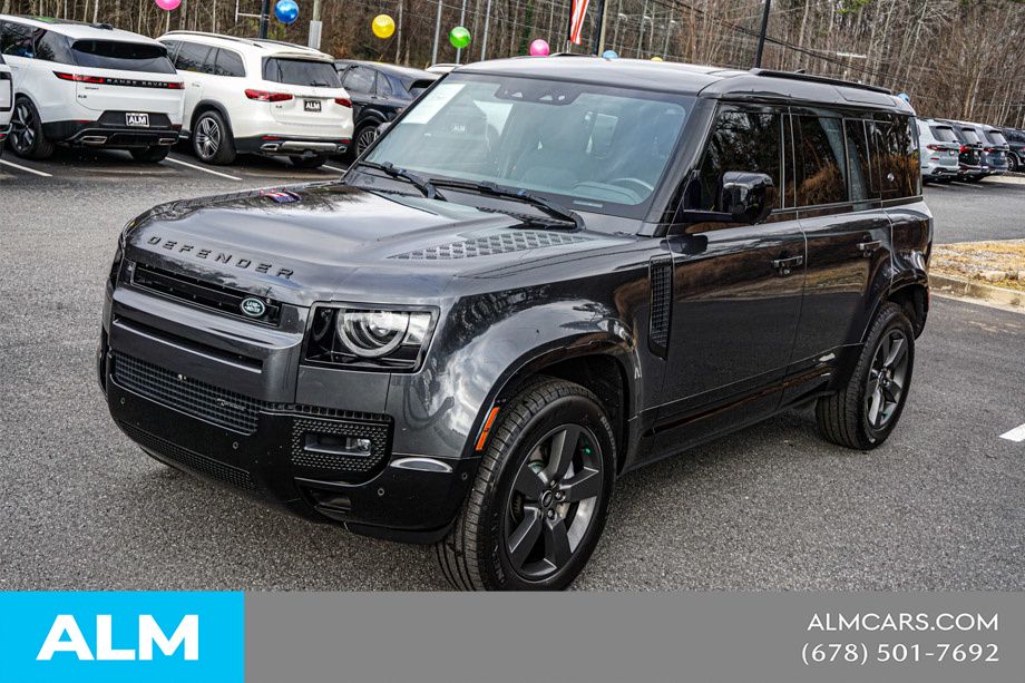 Used 2023 Gray Land Rover X-Dynamic SE image 16