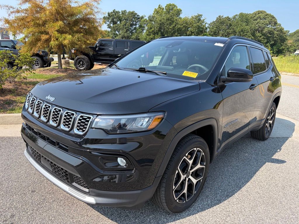 Diamond Black Crystal Pearlcoat 2025 Jeep Compass SUV / Crossover Four-Wheel Drive 8-Speed Automatic
