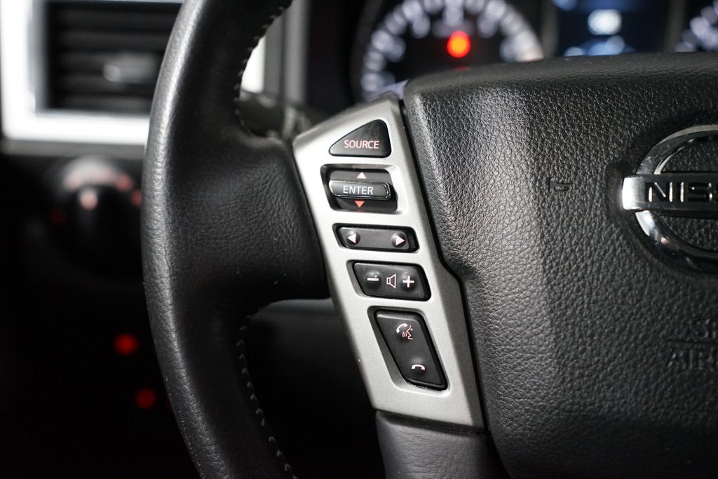 Thumbnail: 2018 Nissan Titan - 15