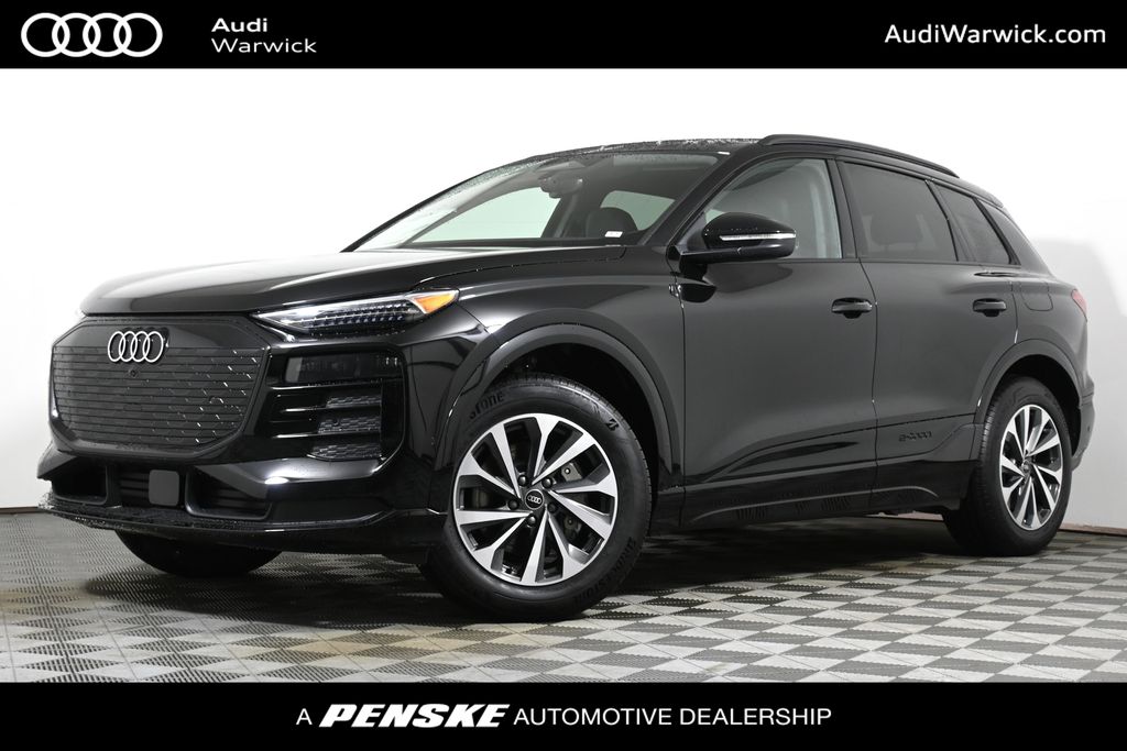 2025 Audi e-tron Premium -
                Warwick, RI