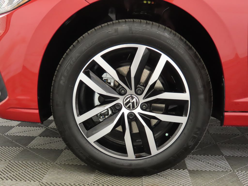 2025 Volkswagen Jetta SE 31