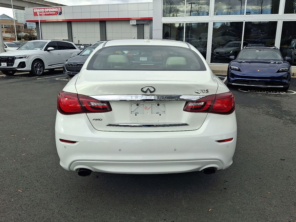 Thumbnail: 2015 INFINITI Q70 - 5