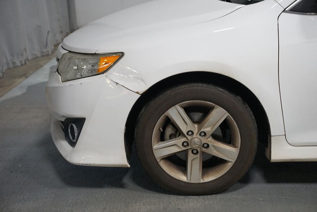 Thumbnail: 2012 Toyota Camry - 5