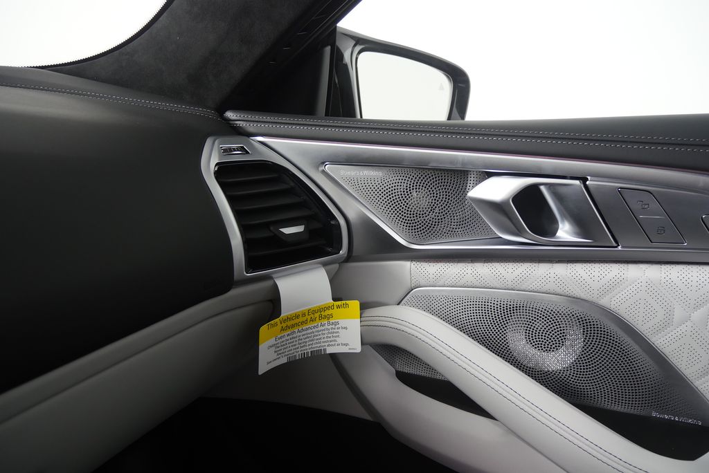 Thumbnail: 2025 BMW M8 - 29