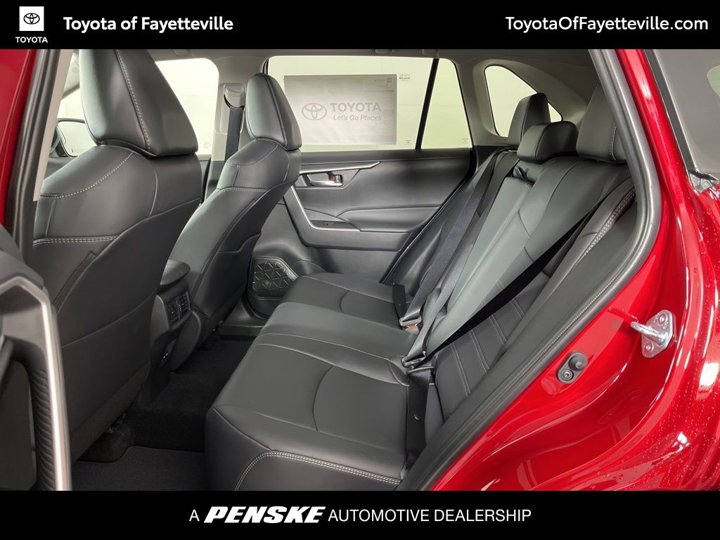 2025 Toyota RAV4 XLE Premium 22
