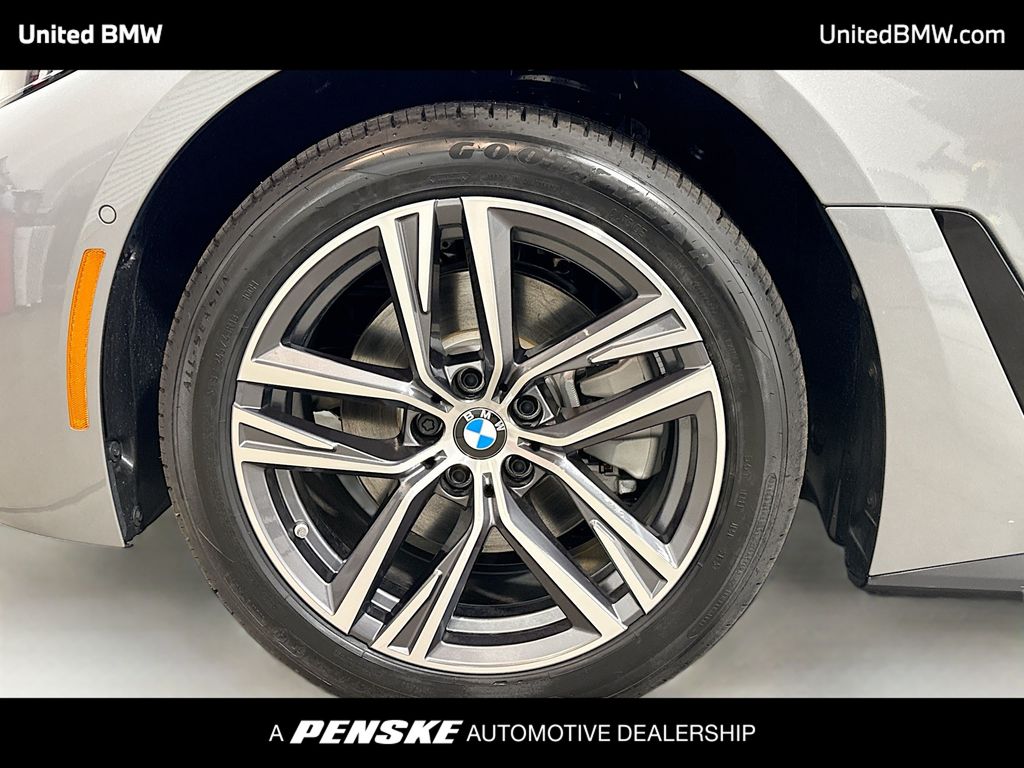 Thumbnail: 2026 BMW 4 Series - 2