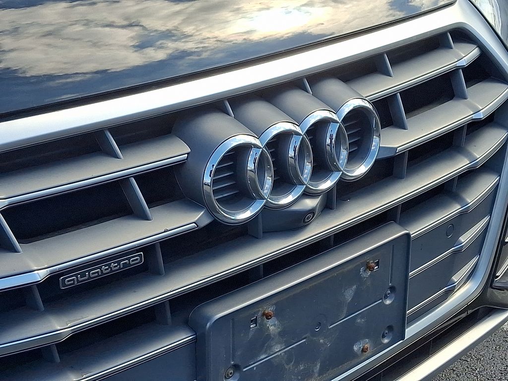 Thumbnail: 2018 Audi Q5 - 4