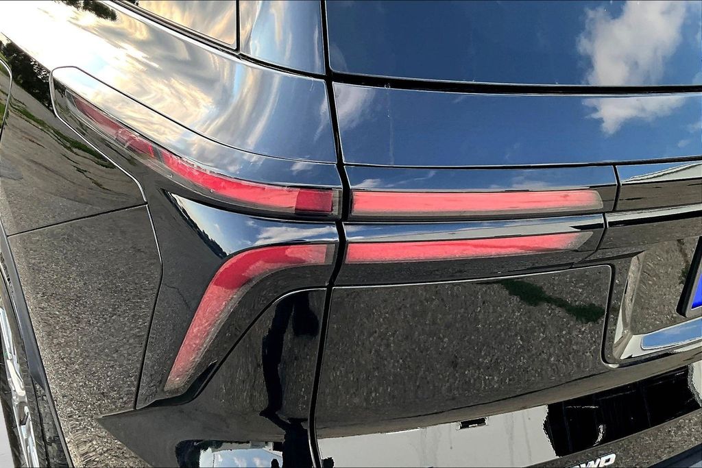 Used 2026 Chevrolet Traverse SUV
