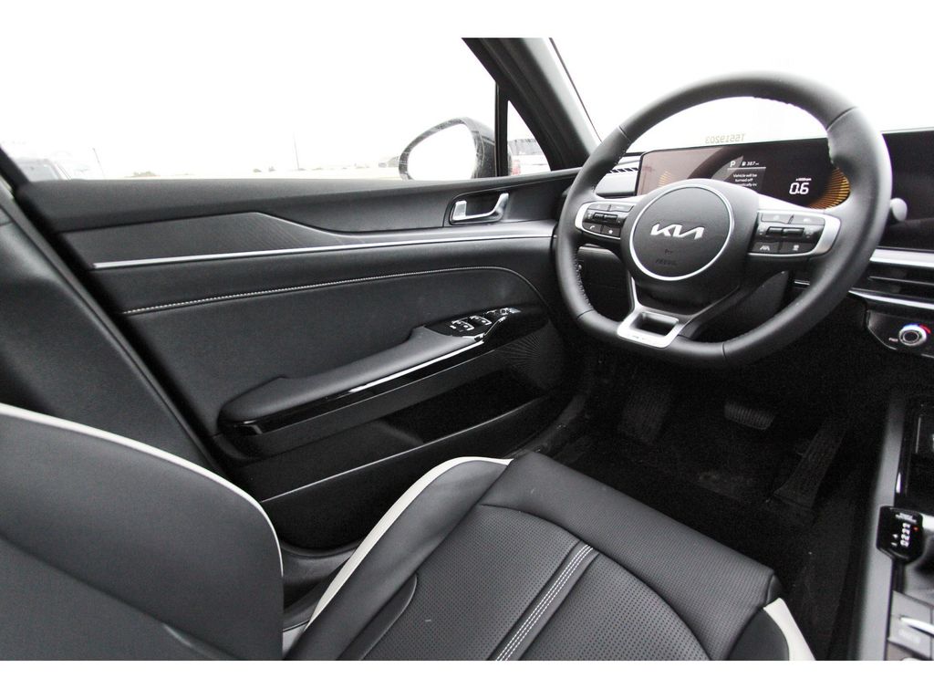 New 2026 Kia K5 Sedan