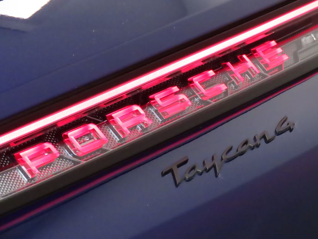 Thumbnail: 2025 Porsche Taycan - 12