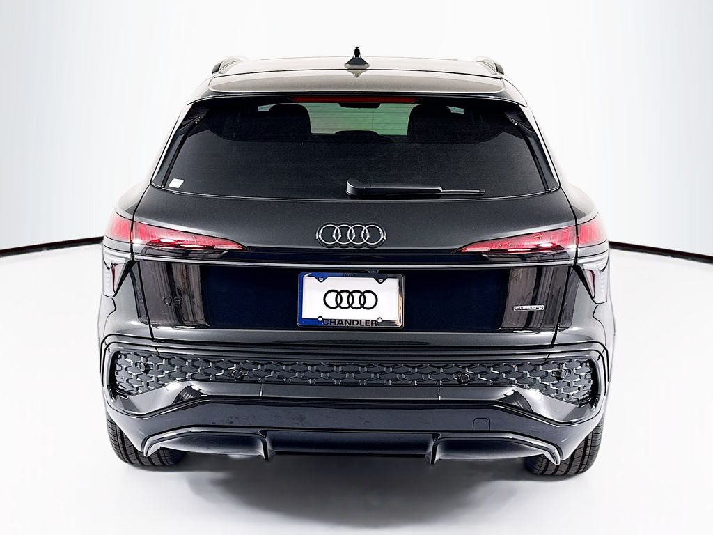 Thumbnail: 2026 Audi Q3 - 6