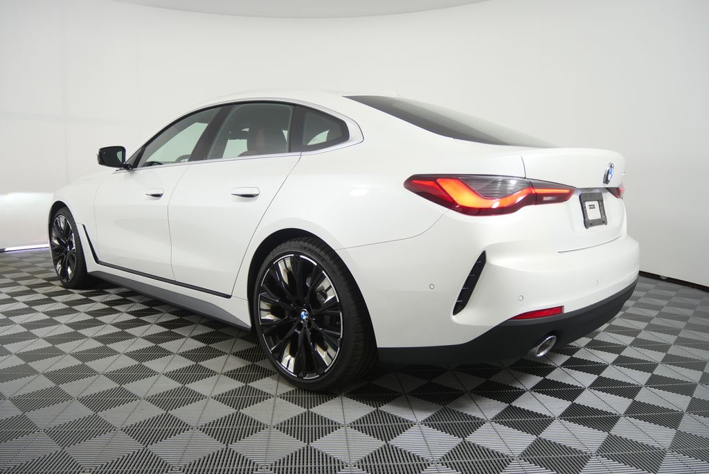 Thumbnail: 2025 BMW 4 Series - 5
