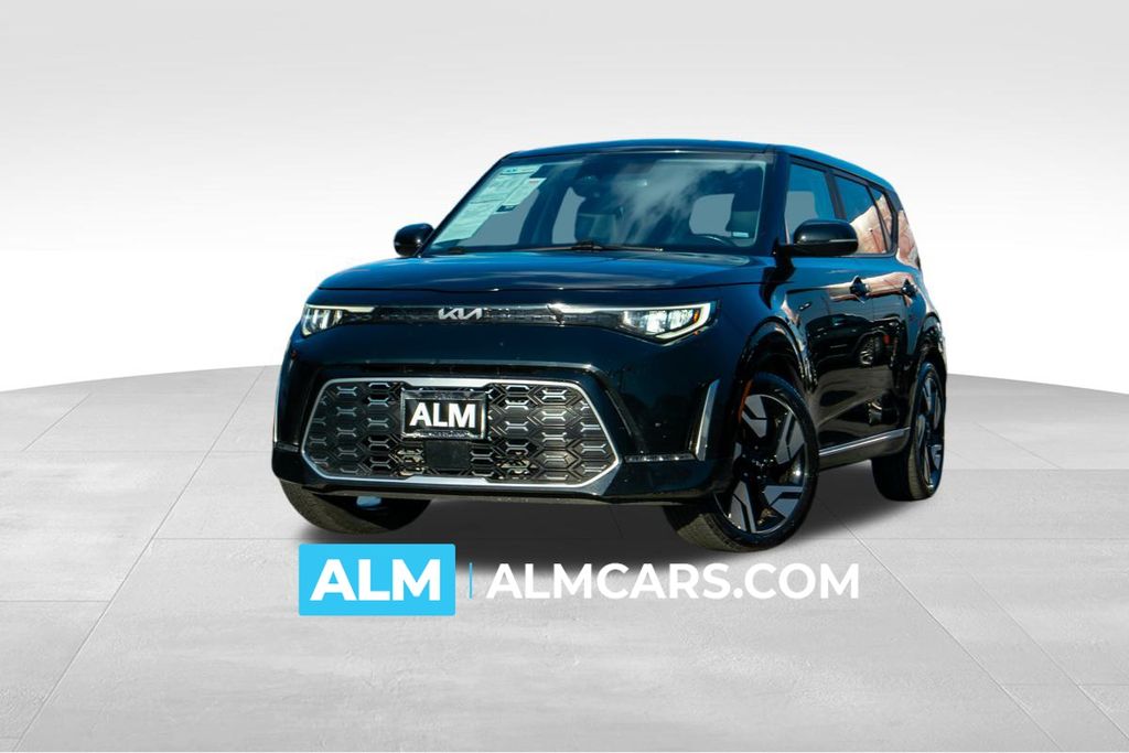 2023 Kia Soul GT-Line's photo