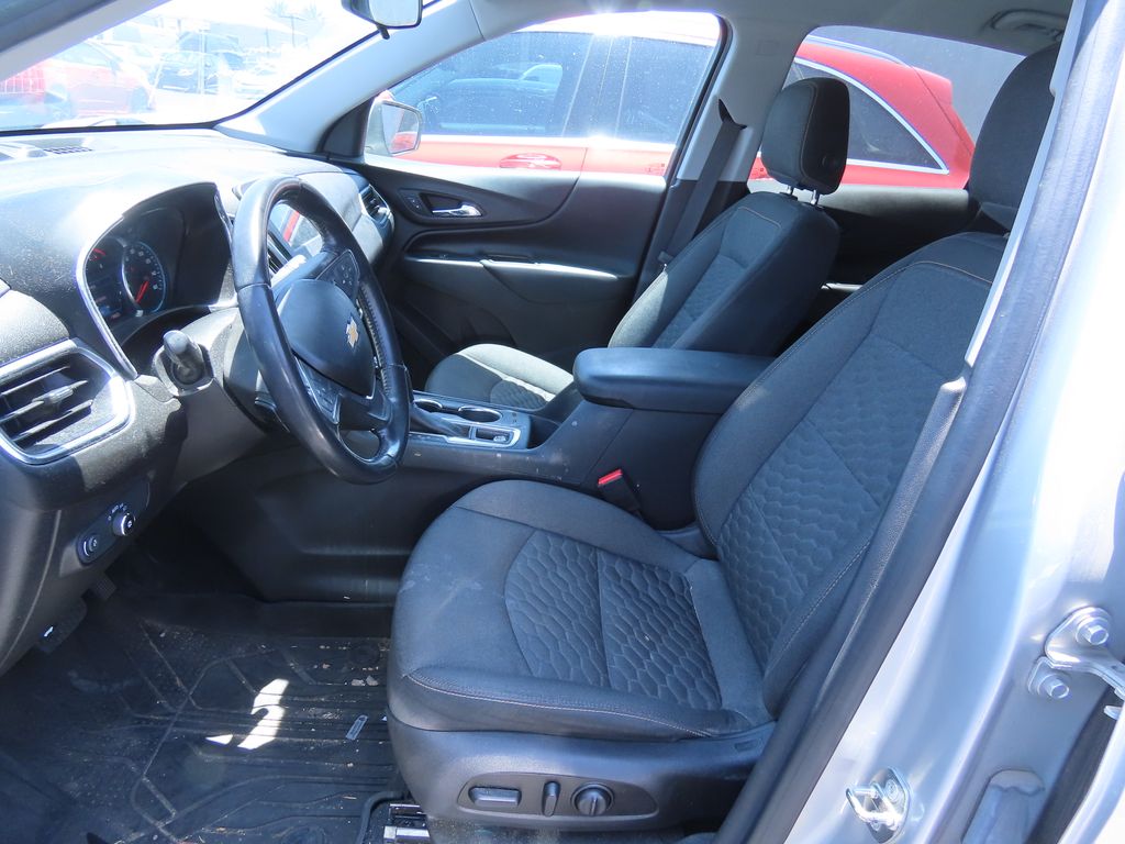 Thumbnail: 2019 Chevrolet Equinox - 10