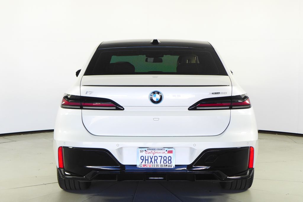 Thumbnail: 2023 BMW i7 - 8