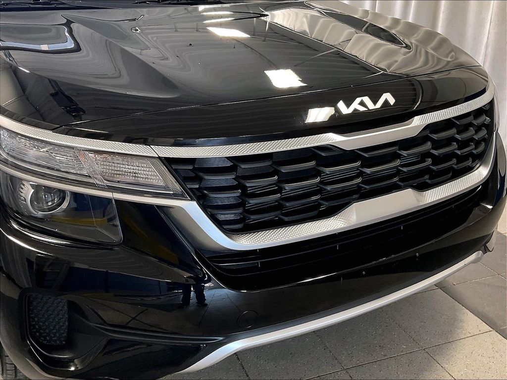 2023 Kia Seltos — photo 30