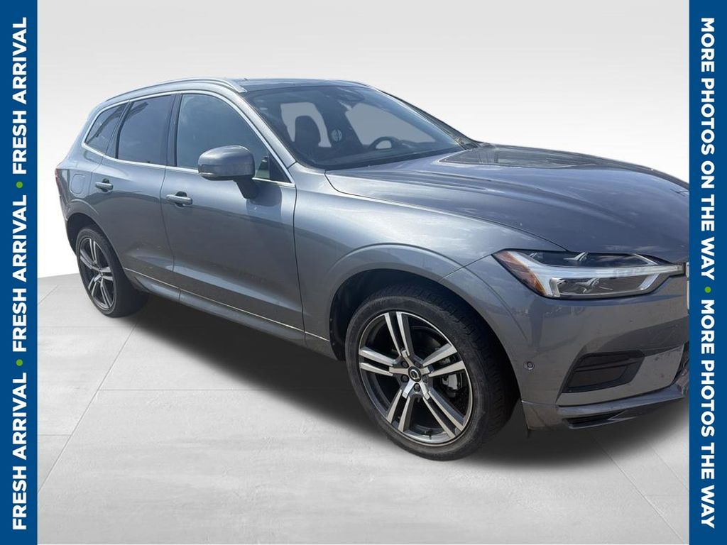 2018 Volvo XC60 T5 Momentum AWD