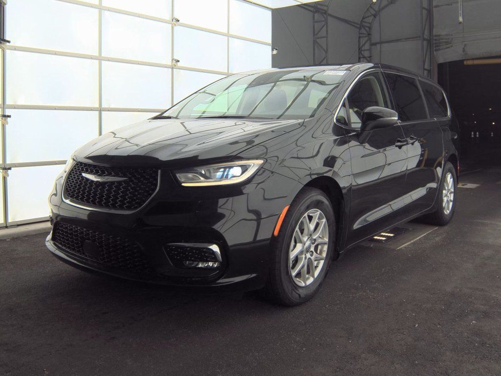 2023 Chrysler Pacifica Touring L FWD