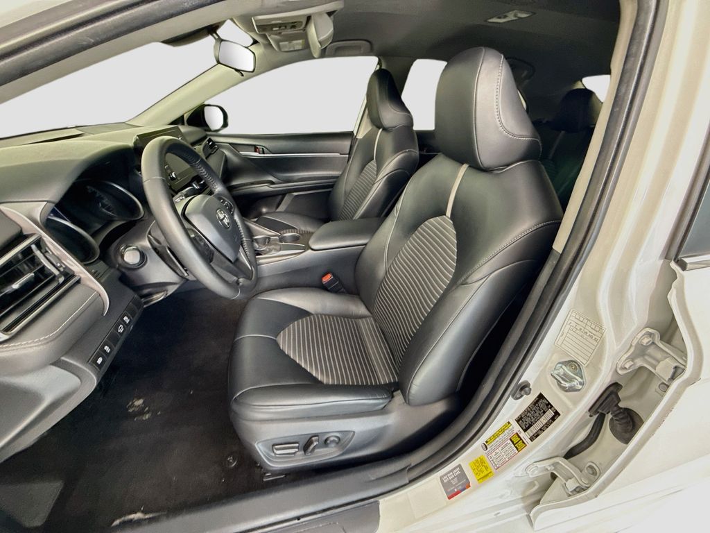 Thumbnail: 2021 Toyota Camry - 19