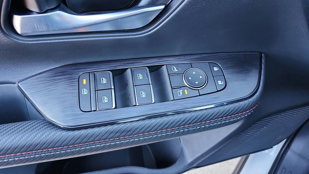 2025 Nissan Kicks