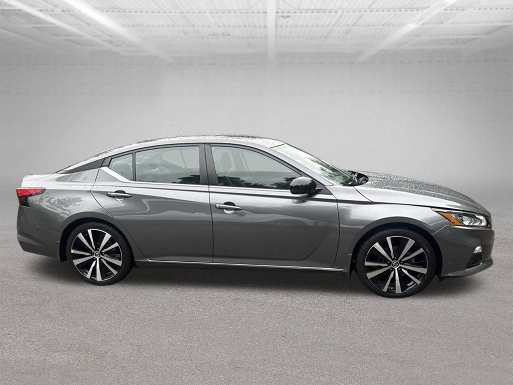 2022 Nissan Altima 2.0 SR Gray at Bob Ruth Ford