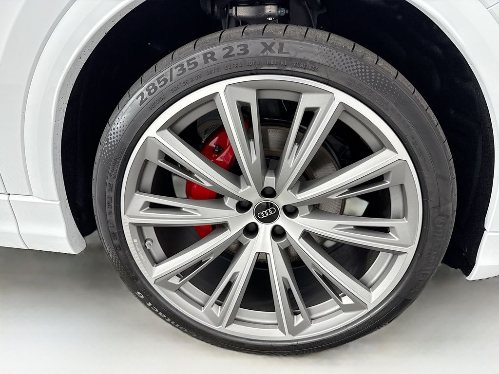 Thumbnail: 2026 Audi Q8 - 32