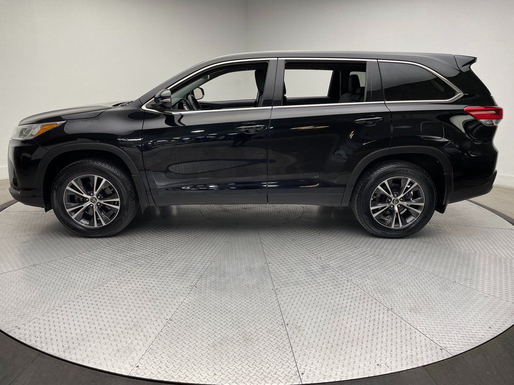 2019 Toyota Highlander LE 8