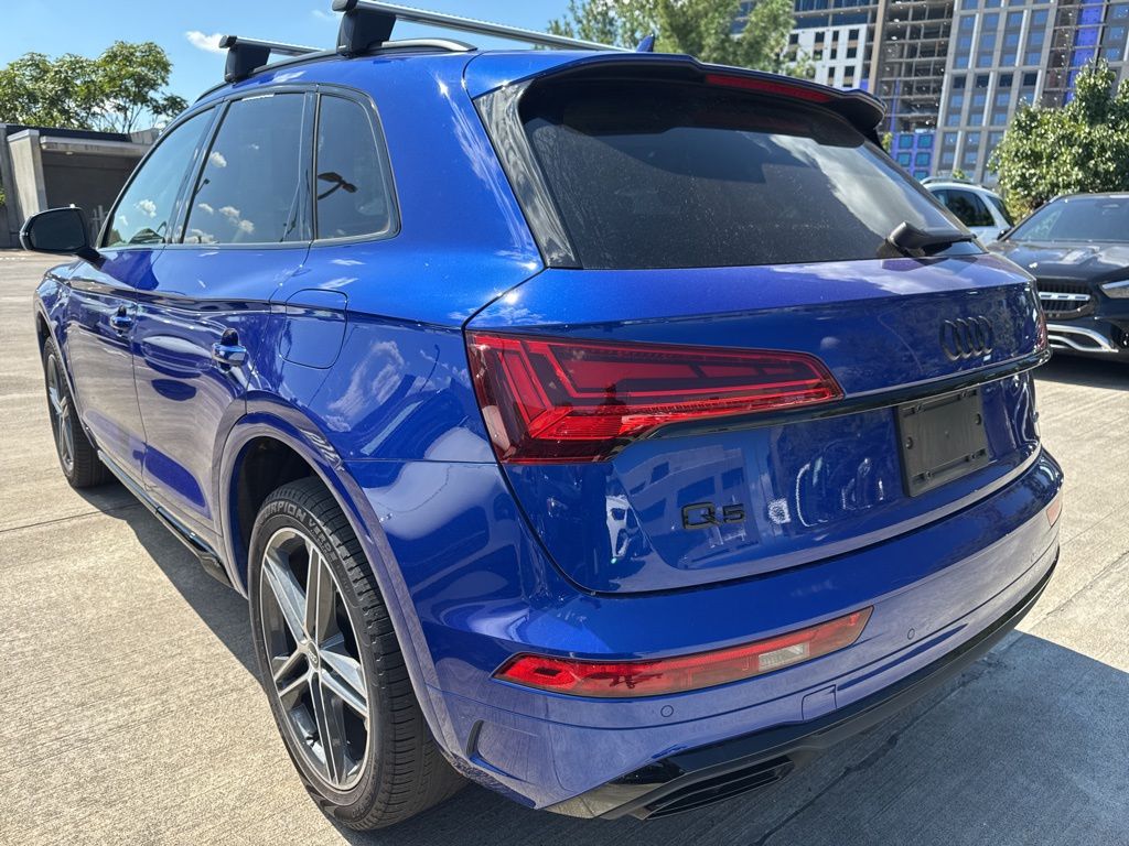 Thumbnail: 2022 Audi Q5 - 6
