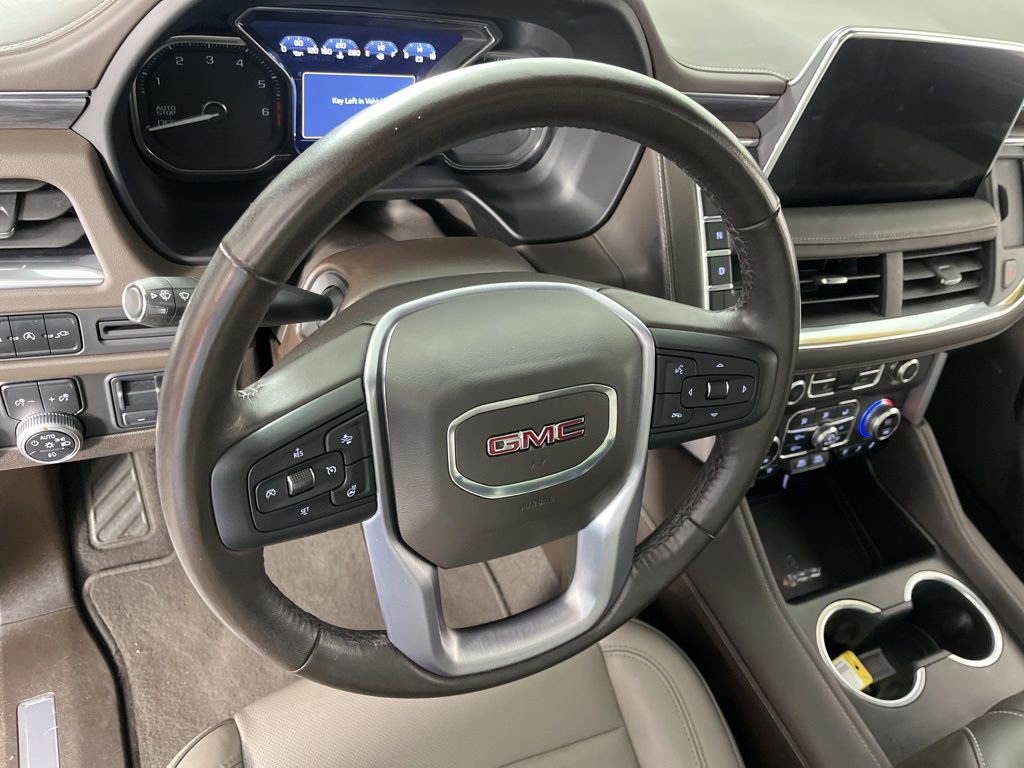 2021 GMC Yukon SLT 32