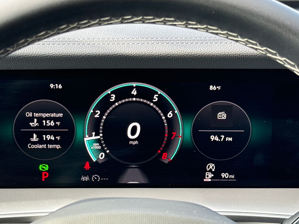 Certified Used 2025  Volkswagen 2.0T SE image 16