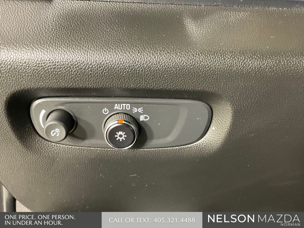 Used 2022 Red Chevrolet LT image 43