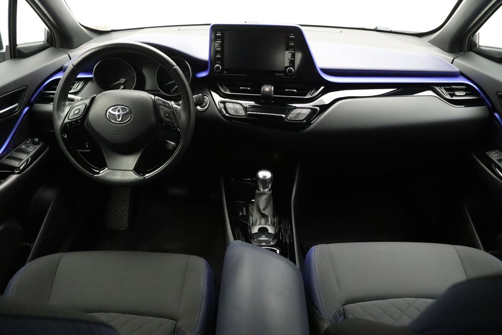 2021 Toyota C-HR LE 23