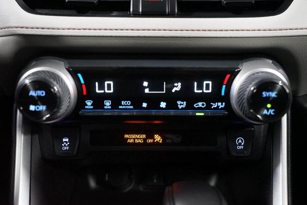 Thumbnail: 2022 Toyota RAV4 - 19