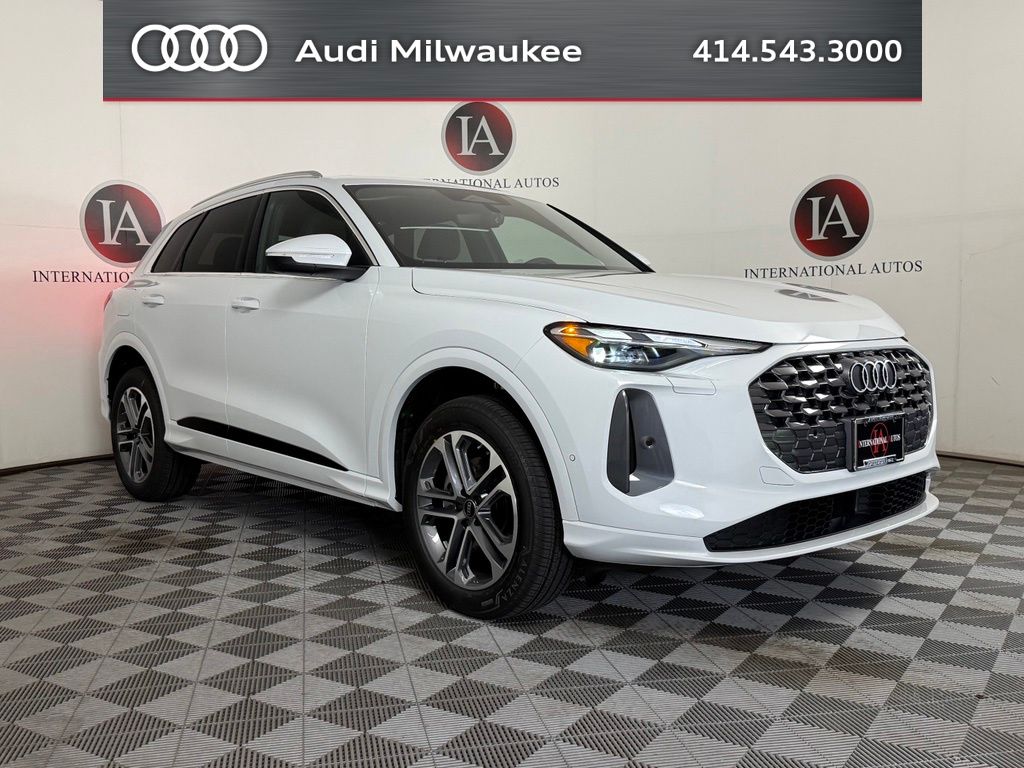 Glacier White Metallic 2026 Audi Q5 quattro Premium TFSI SUV / Crossover All-Wheel Drive 7-Speed Automatic